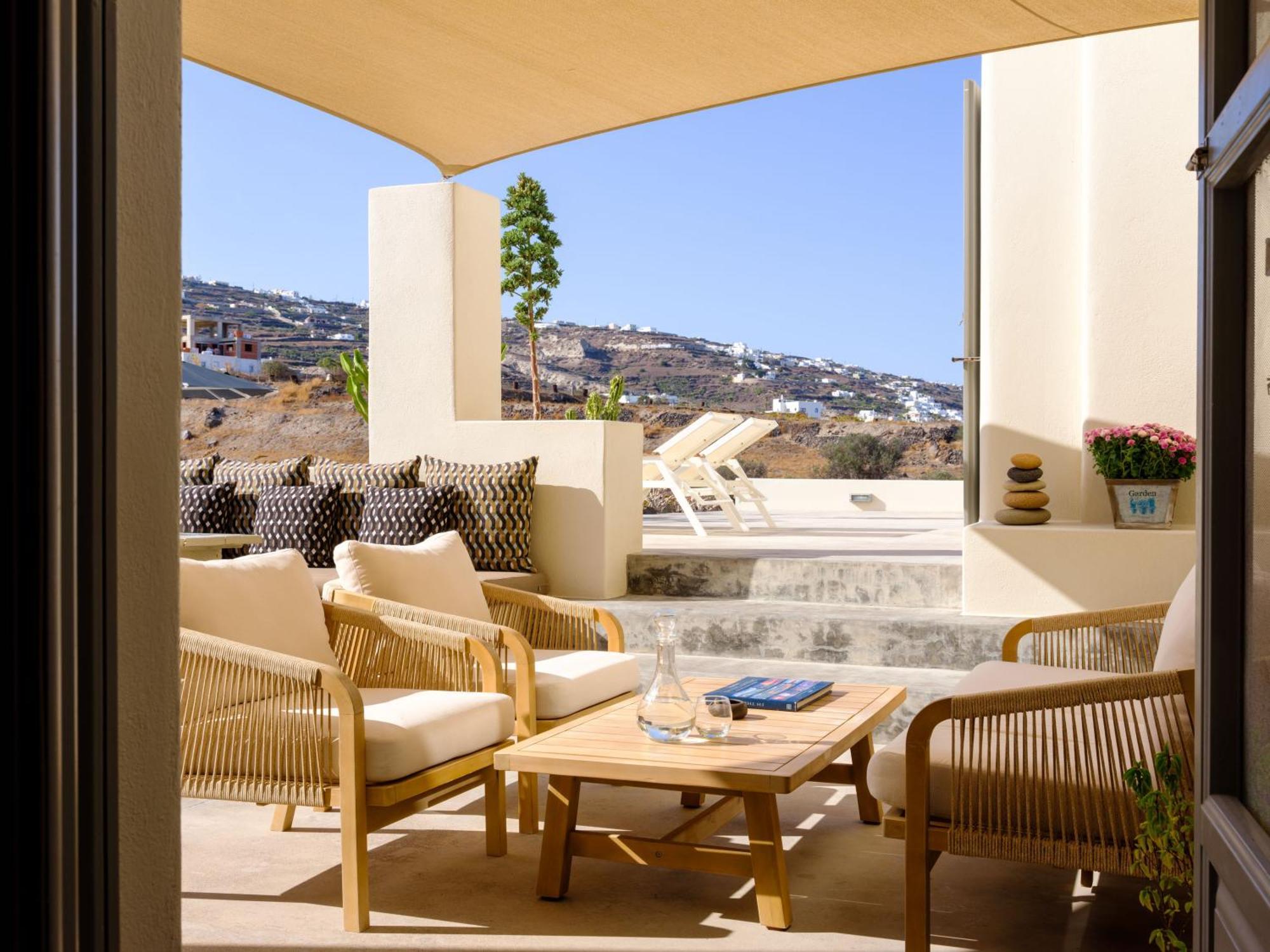Home Of Lilies Fira  Exterior photo