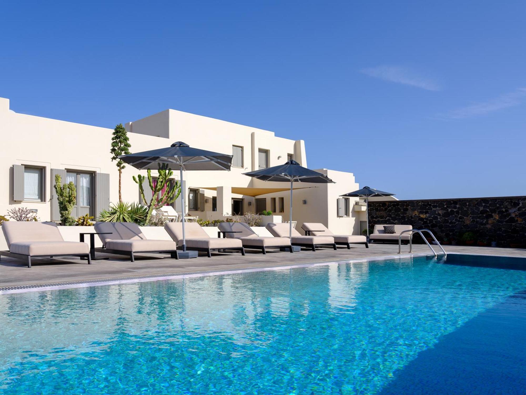Home Of Lilies Fira  Exterior photo